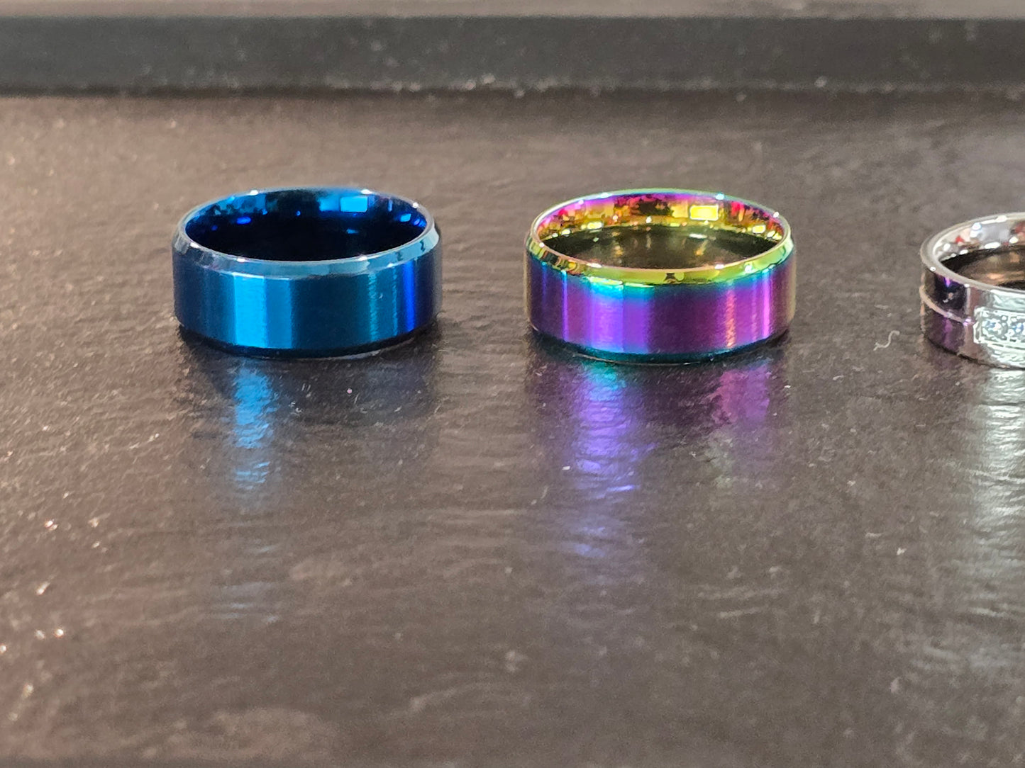Qorn Spectrum 8mm Band Ring — Blue & Multi-Color Finish
