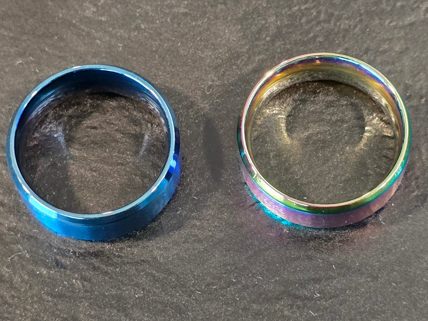 Qorn Spectrum 8mm Band Ring — Blue & Multi-Color Finish