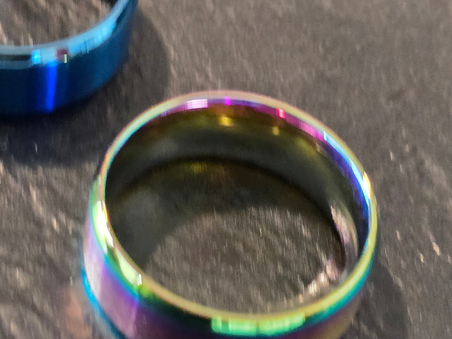 Qorn Spectrum 8mm Band Ring — Blue & Multi-Color Finish