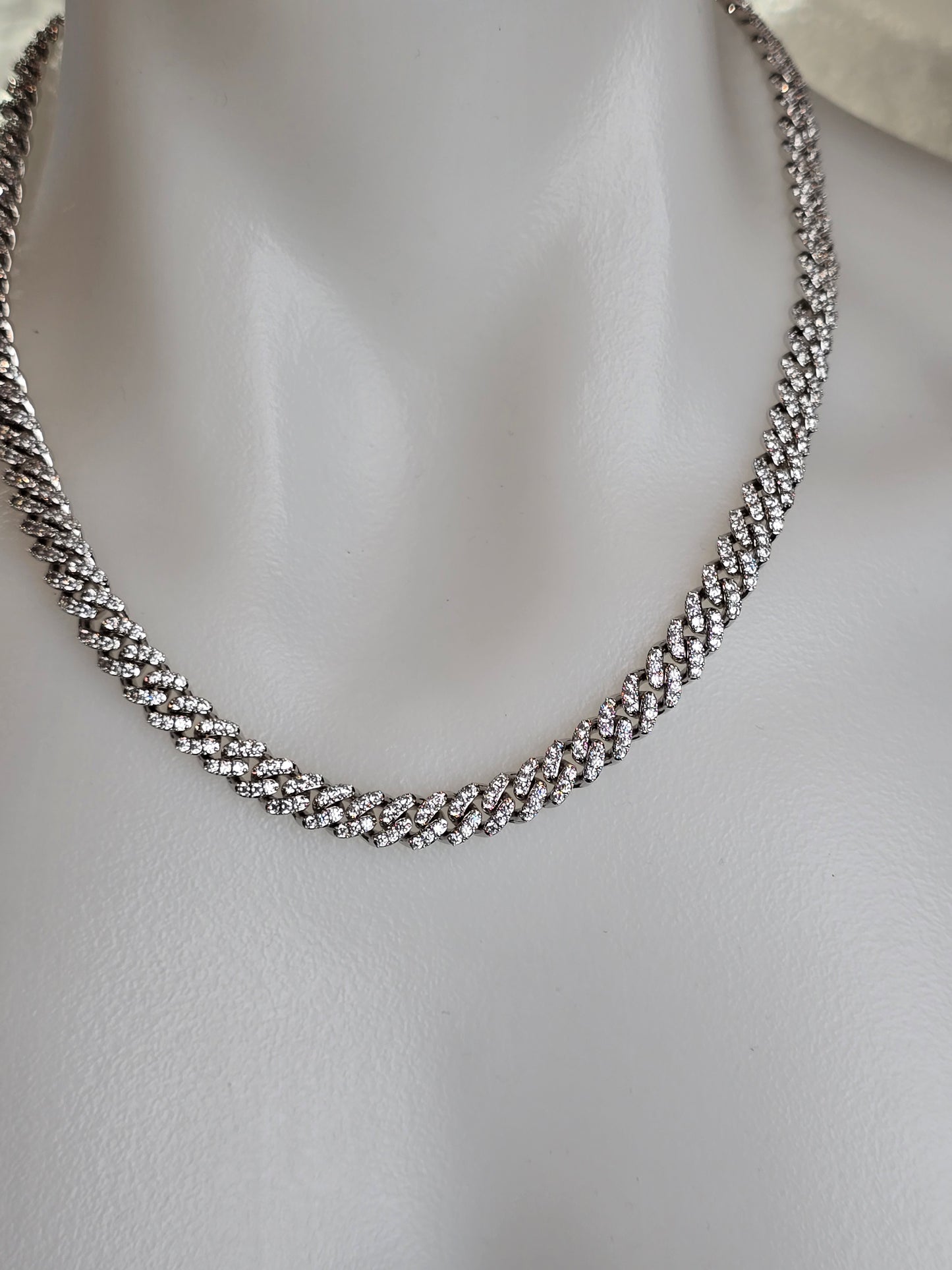 The Signture "Qorn"Essential 8mm Miami Cuban Iced-Out High Shine Links.5X PLATING