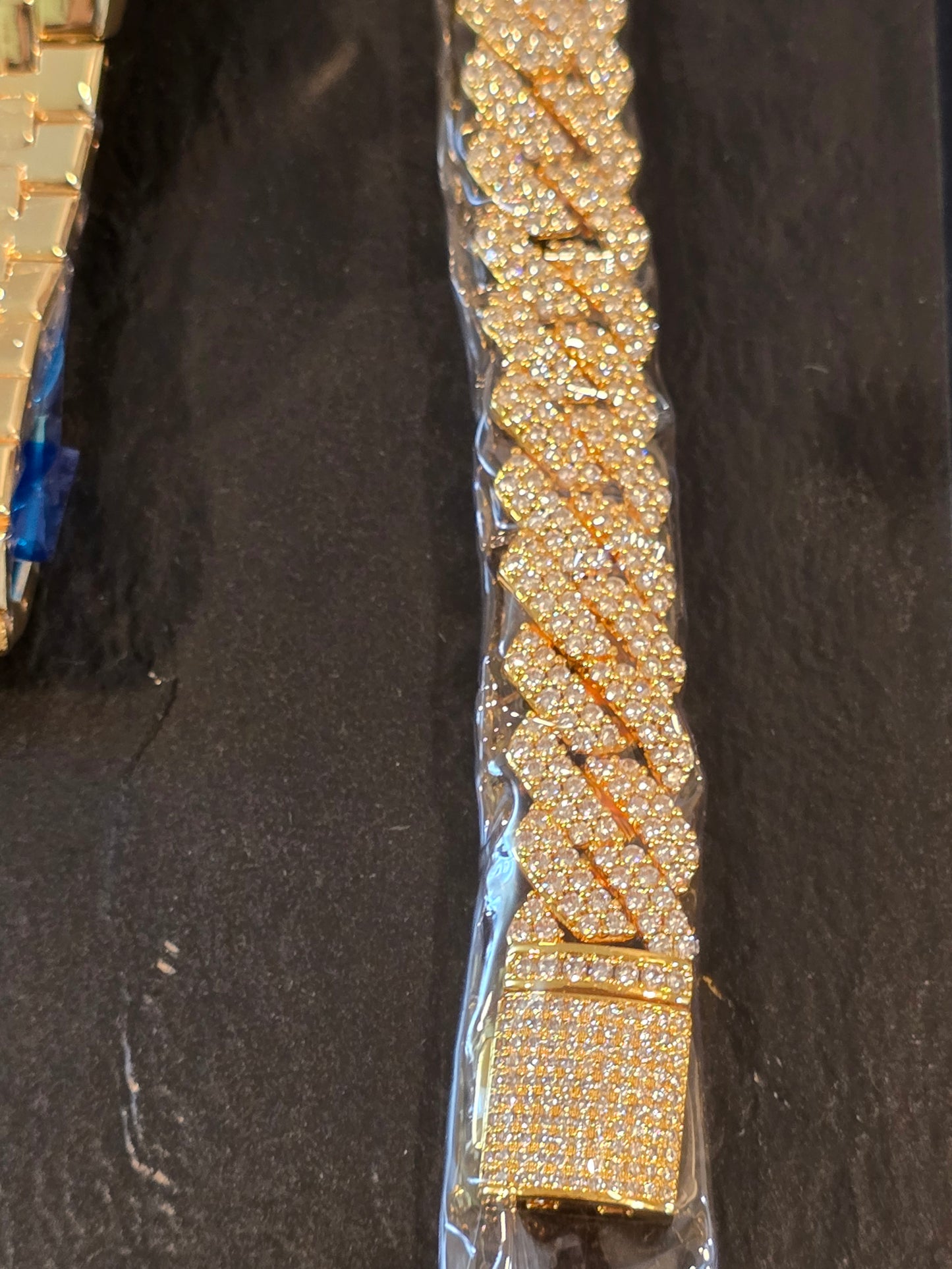Father’s Day Drip Tray Qorn Collective Signature Gold : Open Heart Watch & Cuban Bracelet Set