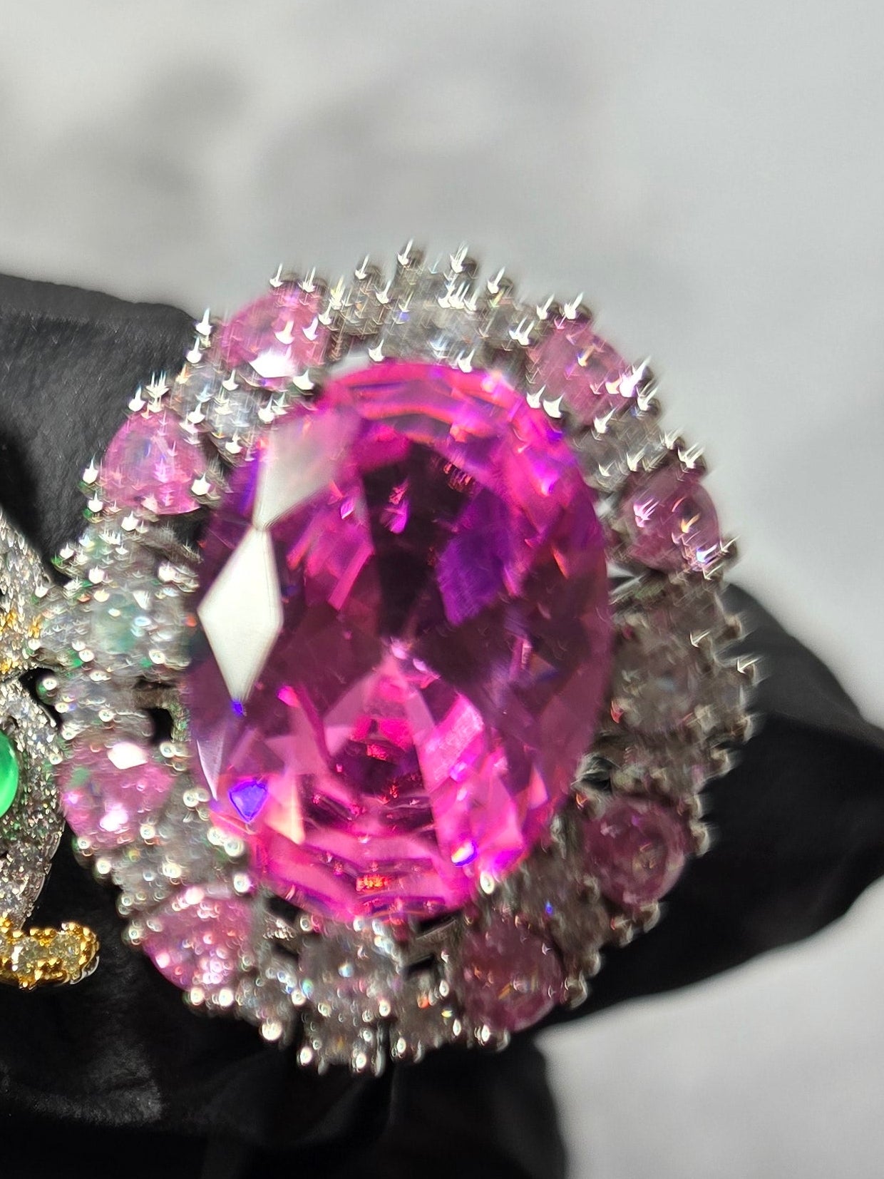 18k over mix metal Pink Halo  adjustable ring. Jumbo Carats