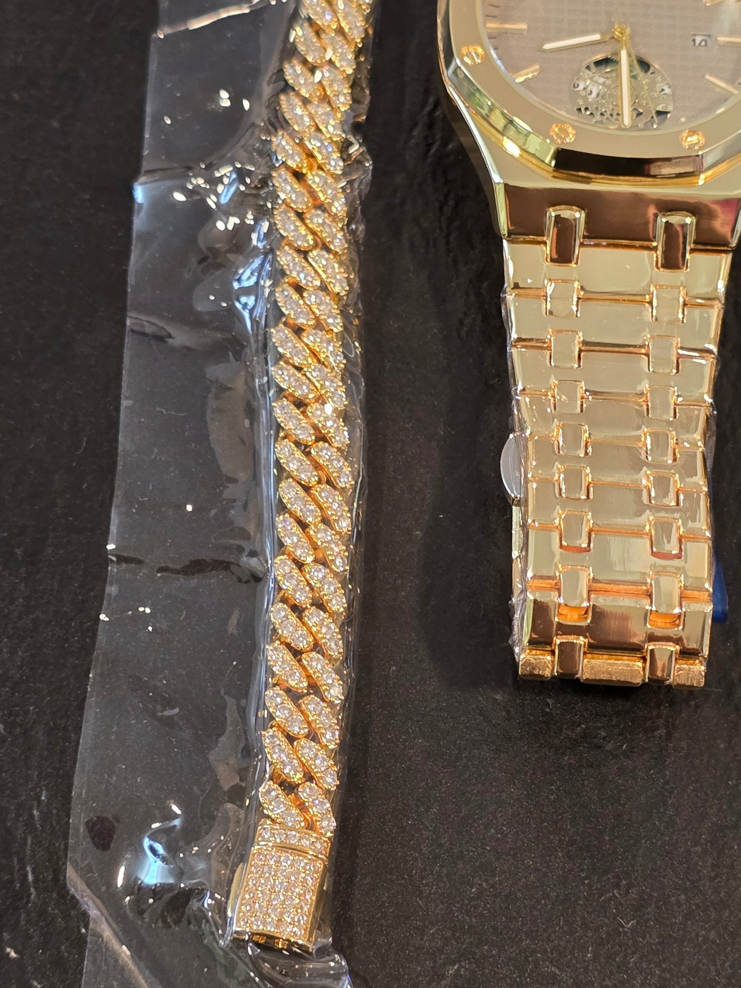 Father’s Day Drip Tray Qorn Collective Signature Gold : Open Heart Watch & Cuban Bracelet Set