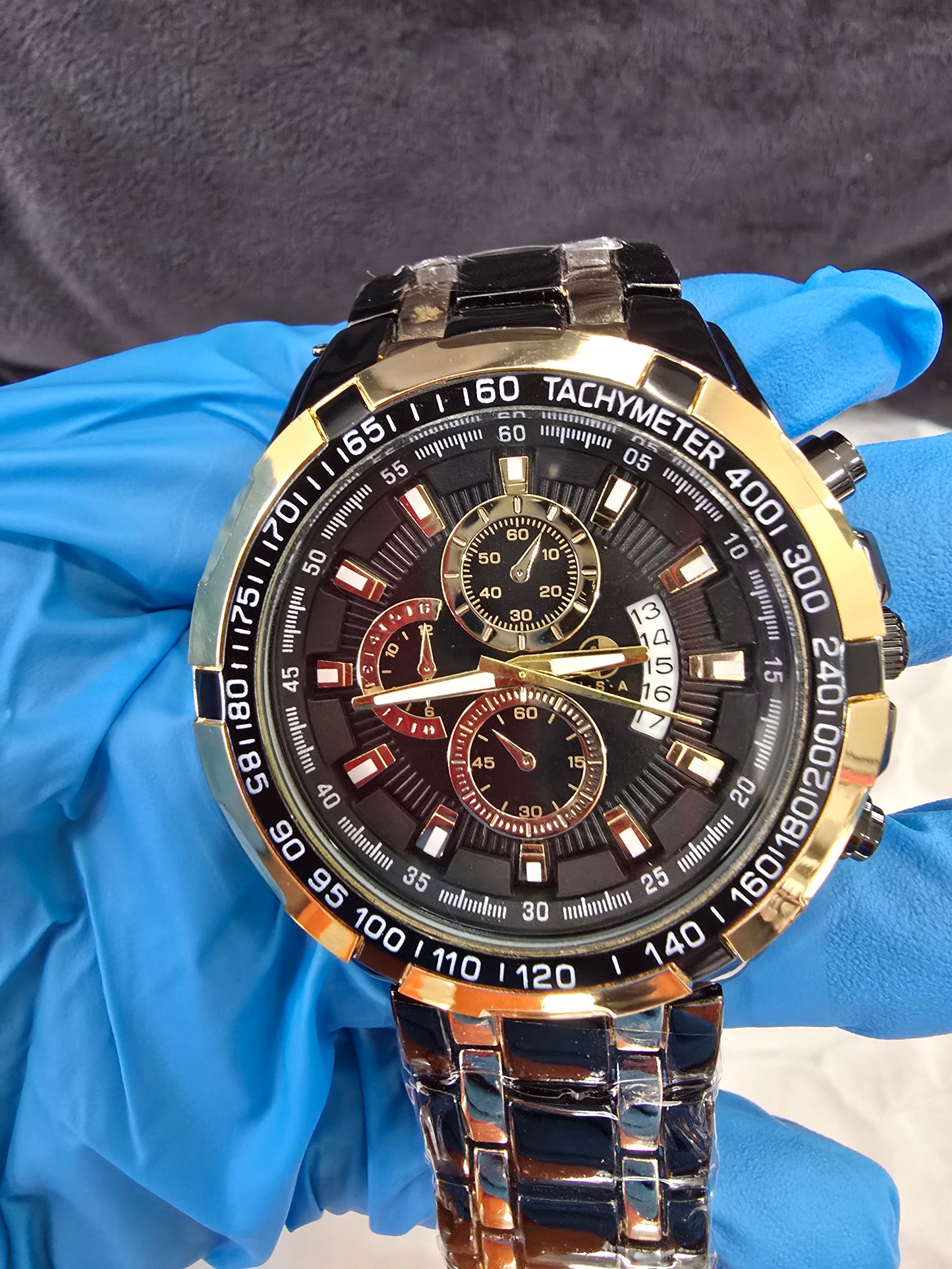 45mm Chronograph-Style Watch with Tachymeter Bezel.