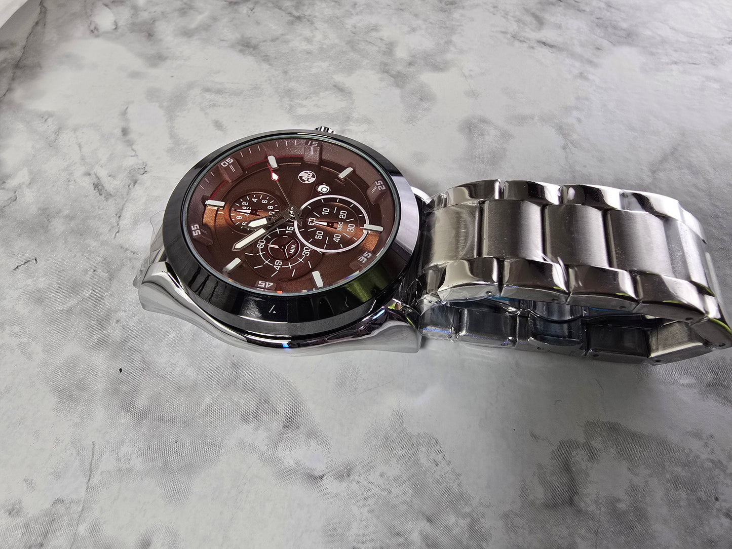 Essential 45mm Stainless Steel Sport Chrono-Style Watch.