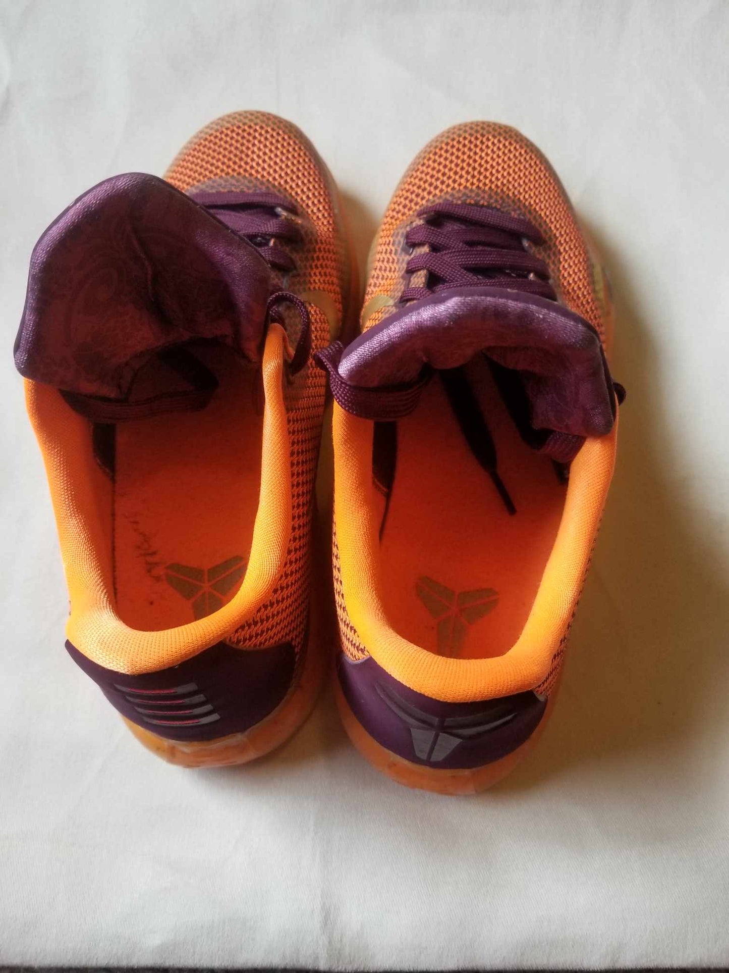 Nike Kobe 10 "Silk" Size 6y big kids. KIDS / Women