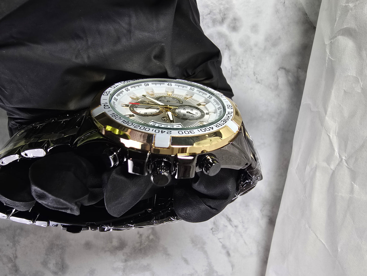 45mm Chronograph-Style Watch with Tachymeter Bezel.