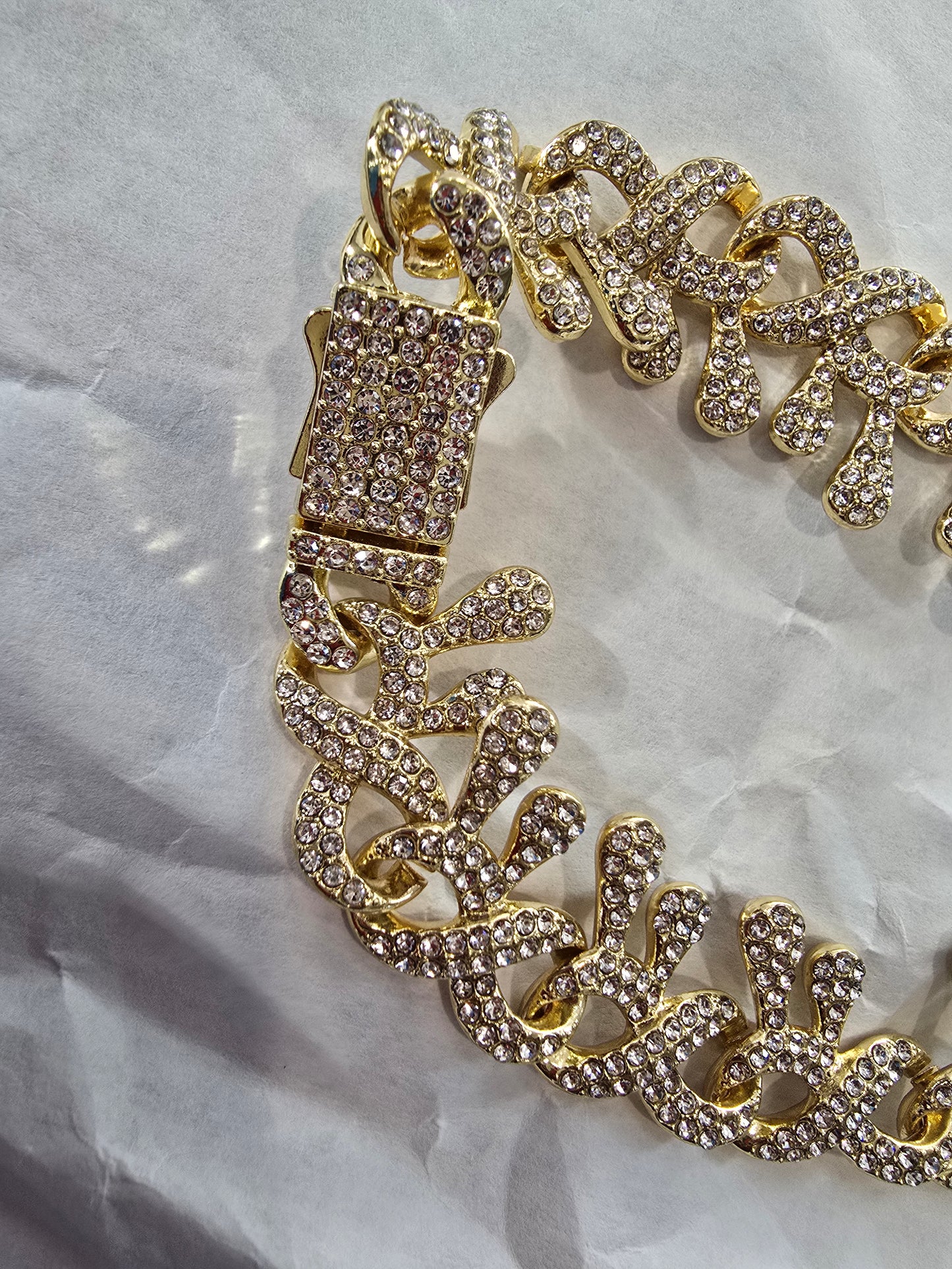 Unique Iced Out Vine Link Chain  20" VVS CZ Gold Plated.