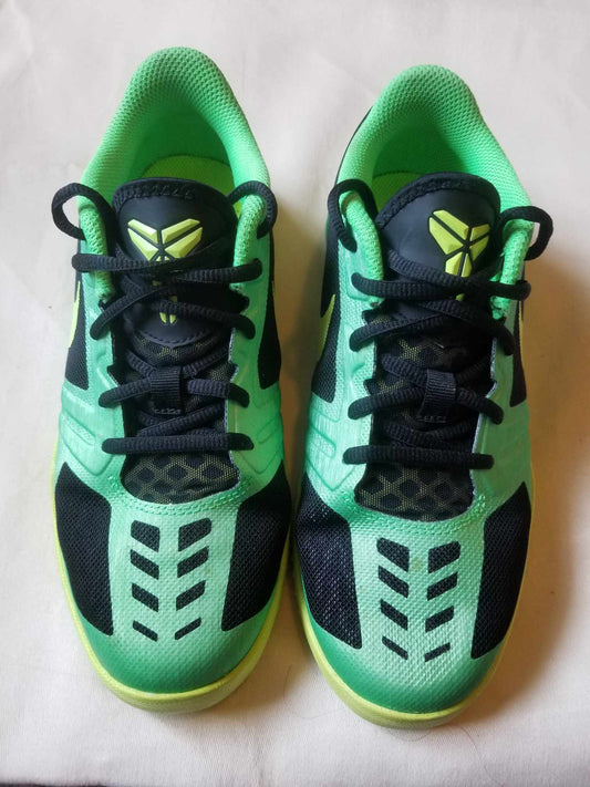 Nike Kobe KB Mentality – Black/Poison Green (Big Kids/Women’s Size 6Y) Pre owned