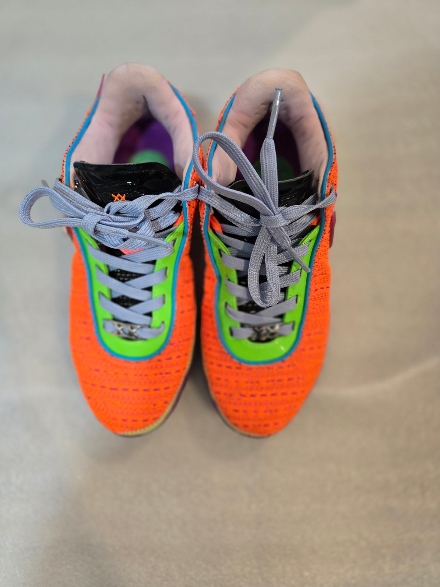 Nike LeBron 20 Chosen 1. Size 5-5.5y Big kids/Women Color:Total Orange-Vivid Purple-Green
